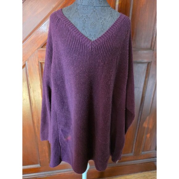 Torrid Plus Size Plum Purple V Neck Knit Sweater With Side Zipper Detail - Picture 1 of 8